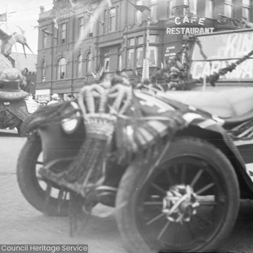 Car decorated with carnival flowers