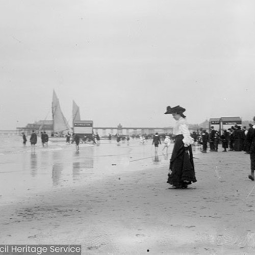 Crowds on the beach