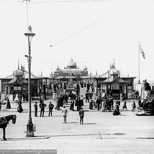 Crowds at the entrance of Blackpool North Pier