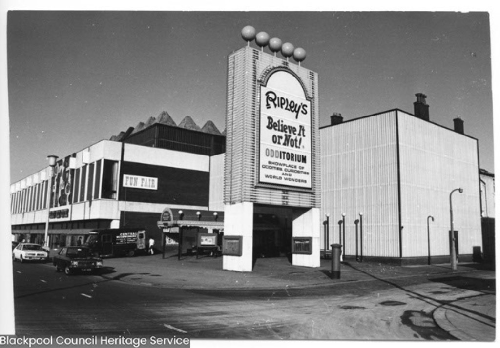 Showtown Planning Department (promenade)