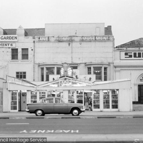 Exterior of buildings, from left to right is The Sports Garden Amusements, Lanes Premier Amusements and Gipsy Petrolengro.