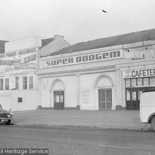 Row of buildings, Lanes Premier Amusements, Super Dodgem and Cafeteria.