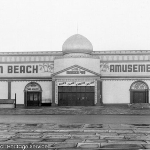 Palm Beach Amusements. Admission Free.