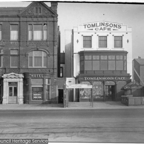 Exterior of the Beach Hotel and Tomlinson's Cafe.